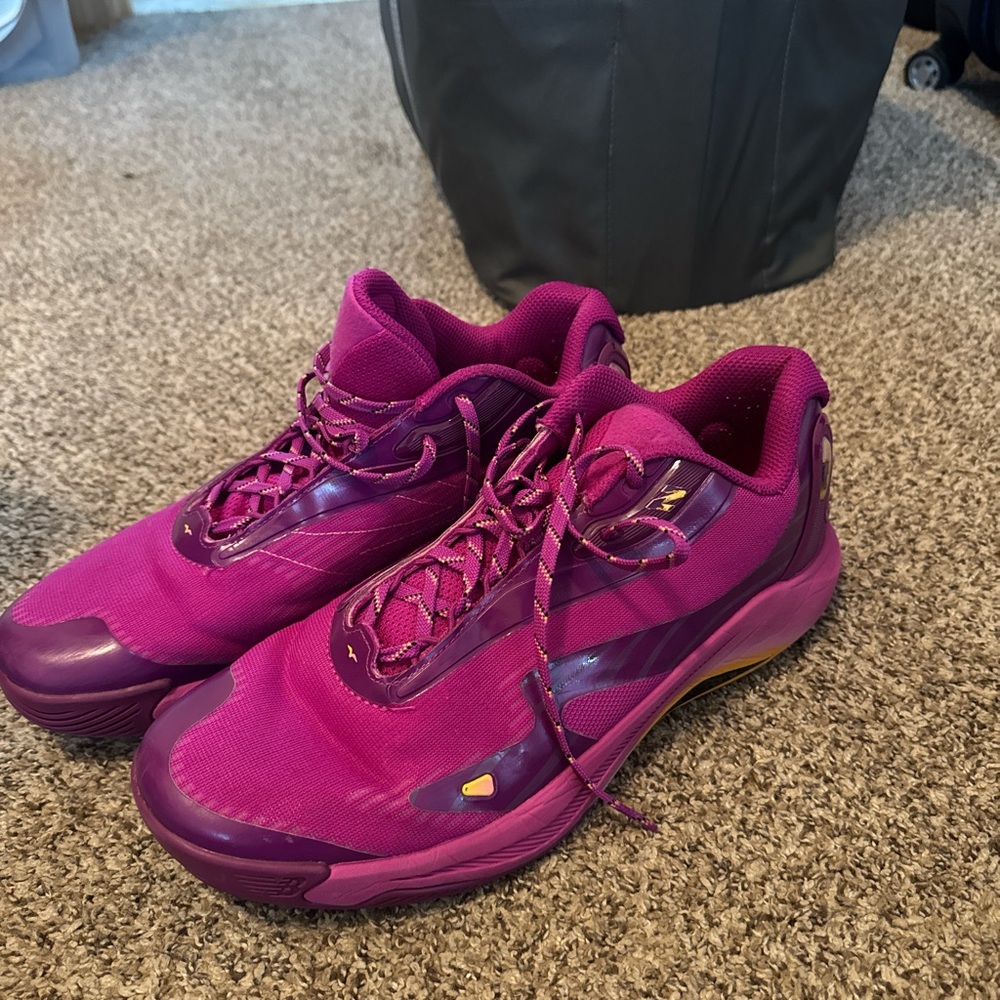 Purple Kawhai New Balance basketball sneakers size 11 only ever worn once